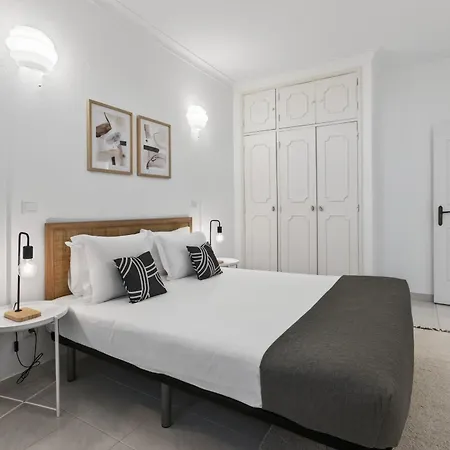 Modern 1bdr Flat With Pool In By Lovelystay Apartment Albufeira
