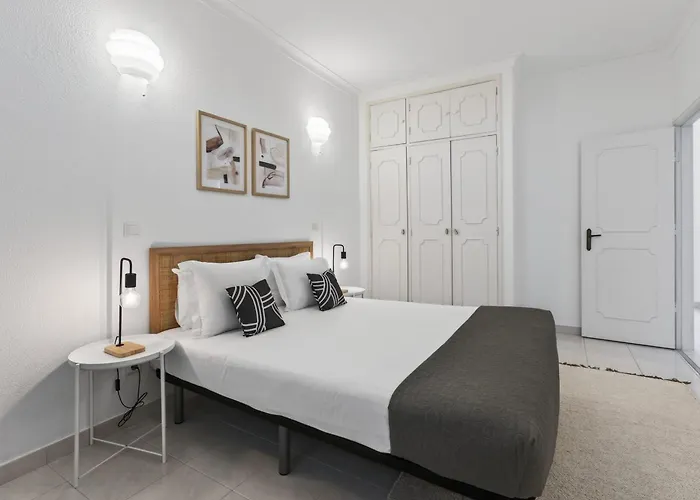 Modern 1bdr Flat With Pool In By Lovelystay Apartment Albufeira