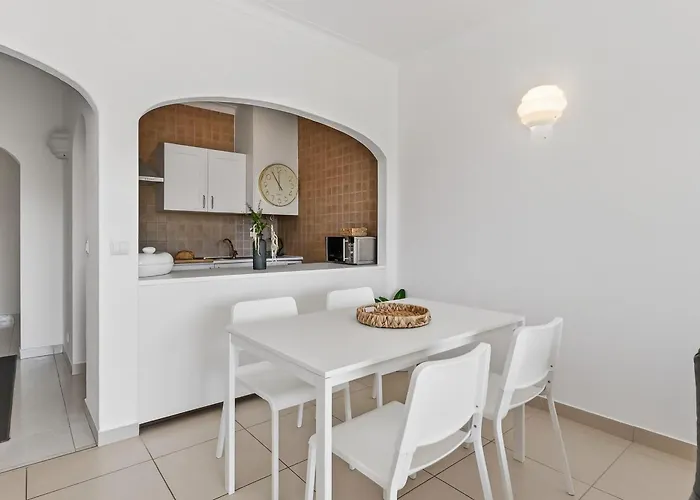 Modern 1bdr Flat With Pool In By Lovelystay Apartment Albufeira