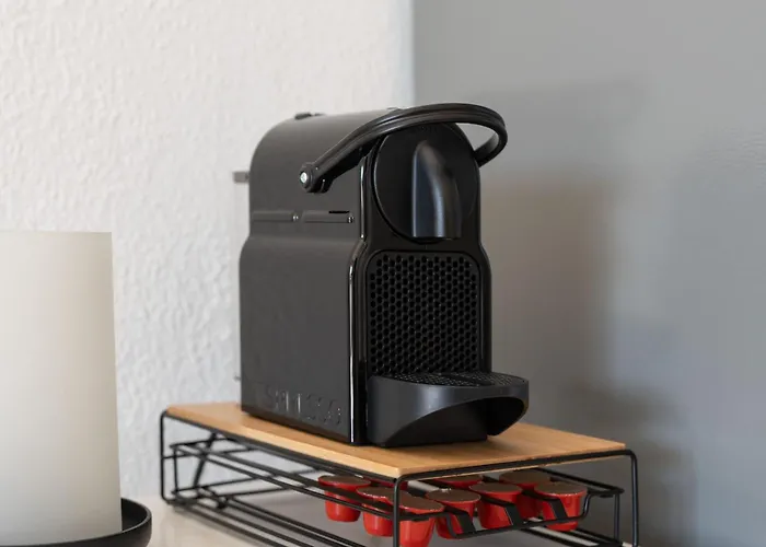 Modern 1bdr Flat With Pool In By Lovelystay