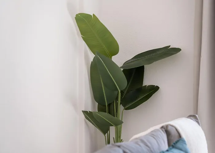 Modern 1bdr Flat With Pool In By Lovelystay *