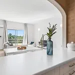 Modern 1bdr Flat With Pool In By Lovelystay * Албуфейра