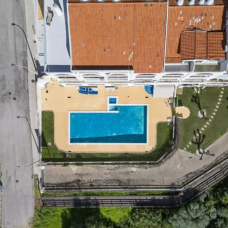 Апартаменты Modern 1bdr Flat With Pool In By Lovelystay Албуфейра