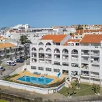 Apartmán Modern 1bdr Flat With Pool In By Lovelystay