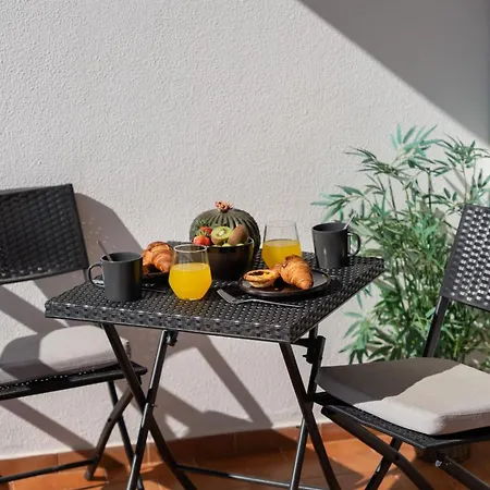 شقة Modern 1bdr Flat With Pool In By Lovelystay
